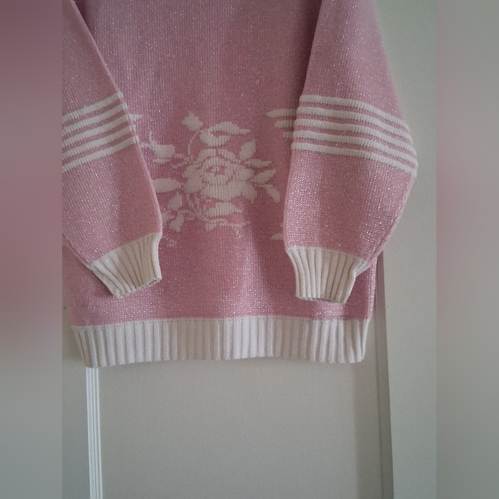 Pink & white floral Sweater - Picture 5 of 10